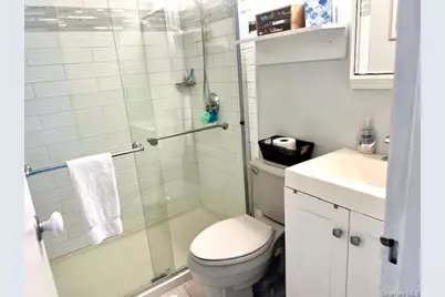 35 Library Avenue #6J, Westhampton Beach, NY 11978 - Photo 8