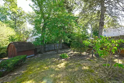 121 Van Buren Drive, Centerport, NY 11721 - Photo 26