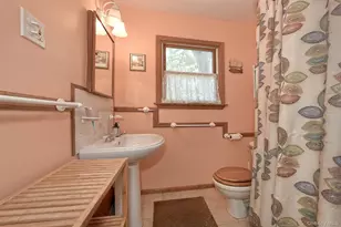 121 Van Buren Dr, Centerport, NY 11721 - Photo 12