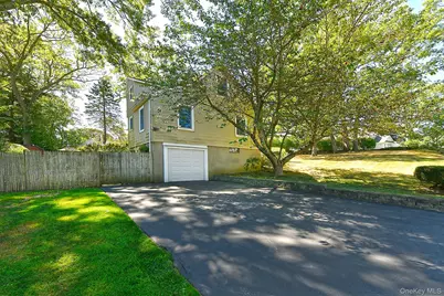 121 Van Buren Drive, Centerport, NY 11721 - Photo 24