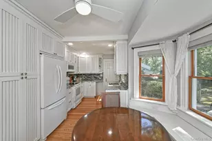 121 Van Buren Dr, Centerport, NY 11721 - Photo 16