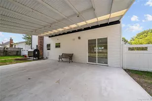 43 Chanel Dr E, Shirley, NY 11967 - Photo 20