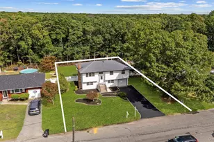 43 Chanel Dr E, Shirley, NY 11967 - Photo 26