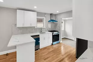 29 Harwich St, Kingston, NY 12401 - Photo 4