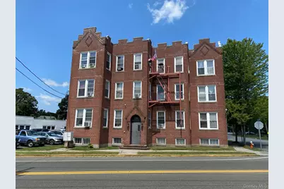 726 Howell Avenue #B, Riverhead, NY 11901 - Photo 1