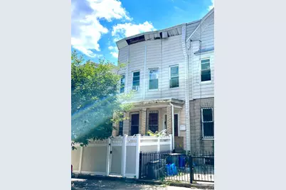 558 E 34th Street, Brooklyn, NY 11203 - Photo 2