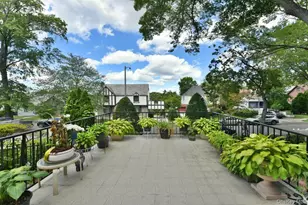 139-30 Coolidge Ave, Briarwood, NY 11435 - Photo 8