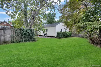 57 1st Street, Hicksville, NY 11801 - Photo 28