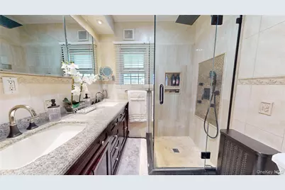 14 Plymouth Street, New Hyde Park, NY 11040 - Photo 12