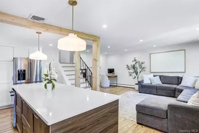 241 Hendrickson Avenue, Lynbrook, NY 11563 - Photo 16