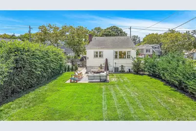 241 Hendrickson Avenue, Lynbrook, NY 11563 - Photo 4