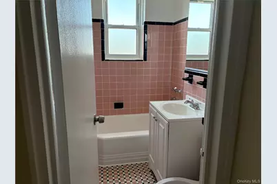 22 Mulford Place #6C, Hempstead, NY 11550 - Photo 4