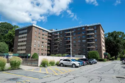 200 Diplomat Drive #8B, Mount Kisco, NY 10549 - Photo 2