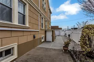98-02 161st Ave, Howard Beach, NY 11414 - Photo 30