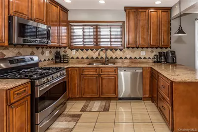 98-02 161st Avenue, Howard Beach, NY 11414 - Photo 14