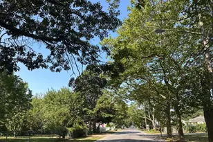 239 Ocean Ave, Brentwood, NY 11717 - Photo 4