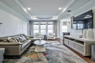 323 Roosevelt Way, Westbury, NY 11590 - Photo 6