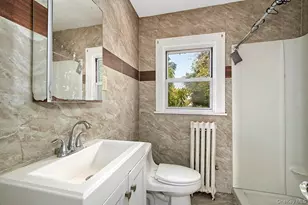 232 Chatterton Pkwy, White Plains, NY 10606 - Photo 12