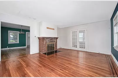 232 Chatterton Parkway, White Plains, NY 10606 - Photo 4