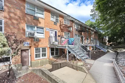 215 Kearsing Parkway, Monsey, NY 10952 - Photo 1