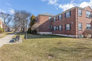 69-21 215th St, Oakland Gardens, NY 11364 - Photo 14