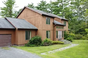 211 Meadowbrook Ln, Greenville, NY 12083 - Photo 2