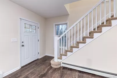 30170 Main Road, Cutchogue, NY 11935 - Photo 2