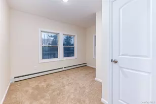 30170 Main Rd, Cutchogue, NY 11935 - Photo 8