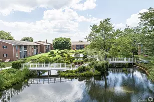 5 Captains Dr, West Babylon, NY 11704 - Photo 2