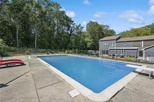 30 Lone Oak Path, Smithtown, NY 11787 - Photo 32