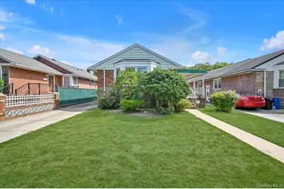 82-11 232nd Street, Bellerose, NY 11427 - Photo 2