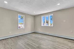 260 Cedar Ct, Copiague, NY 11726 - Photo 16