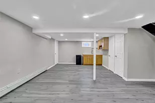 260 Cedar Ct, Copiague, NY 11726 - Photo 20