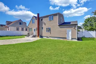 260 Cedar Ct, Copiague, NY 11726 - Photo 26