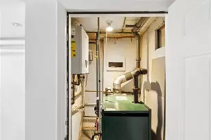 59-58 69th Pl, Maspeth, NY 11378 - Photo 22