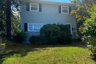 109 Cherry Dr W, Plainview, NY 11803 - Photo 6