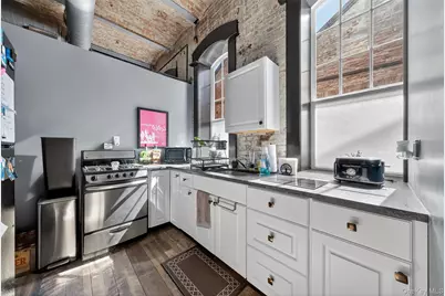 22 Cottage Street, Middletown, NY 10940 - Photo 34