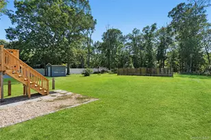 133 Trout Brook Ln, Aquebogue, NY 11931 - Photo 14