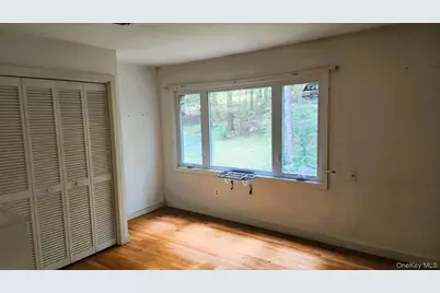 402 Hortontown Road, Hopewell Junction, NY 12533 - Photo 18