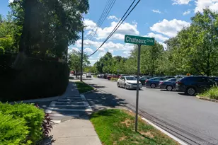 7 Chateaux Cir, Scarsdale, NY 10583 - Photo 22