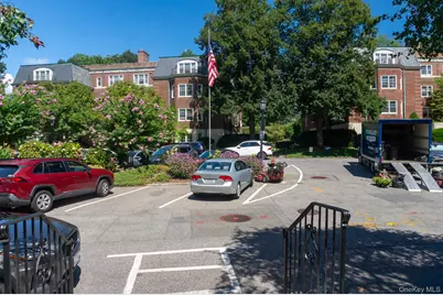 7 Chateaux Circle #7E, Scarsdale, NY 10583 - Photo 24