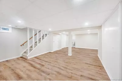 103 Calla Avenue, Floral Park, NY 11001 - Photo 36