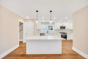 103 Calla Ave, Floral Park, NY 11001 - Photo 14