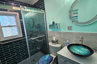 956 Hillside Blvd, New Hyde Park, NY 11040 - Photo 8