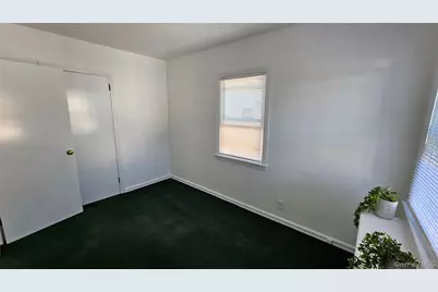 956 Hillside Boulevard, New Hyde Park, NY 11040 - Photo 14