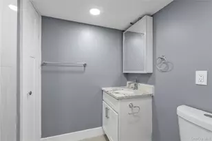 123 Mitchell St, North Bellmore, NY 11710 - Photo 24