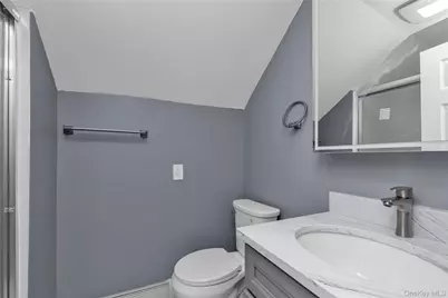 123 Mitchell Street, North Bellmore, NY 11710 - Photo 18