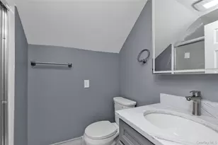 123 Mitchell St, North Bellmore, NY 11710 - Photo 18