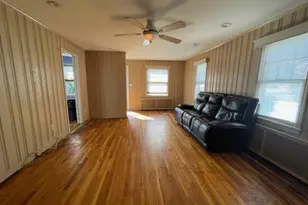 45 Cedar Ave, Farmingdale, NY 11735 - Photo 10