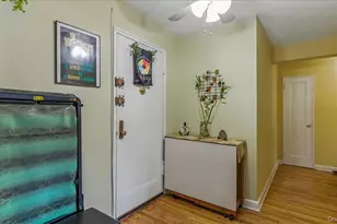 88-10 34th Ave, Jackson Heights, NY 11372 - Photo 4